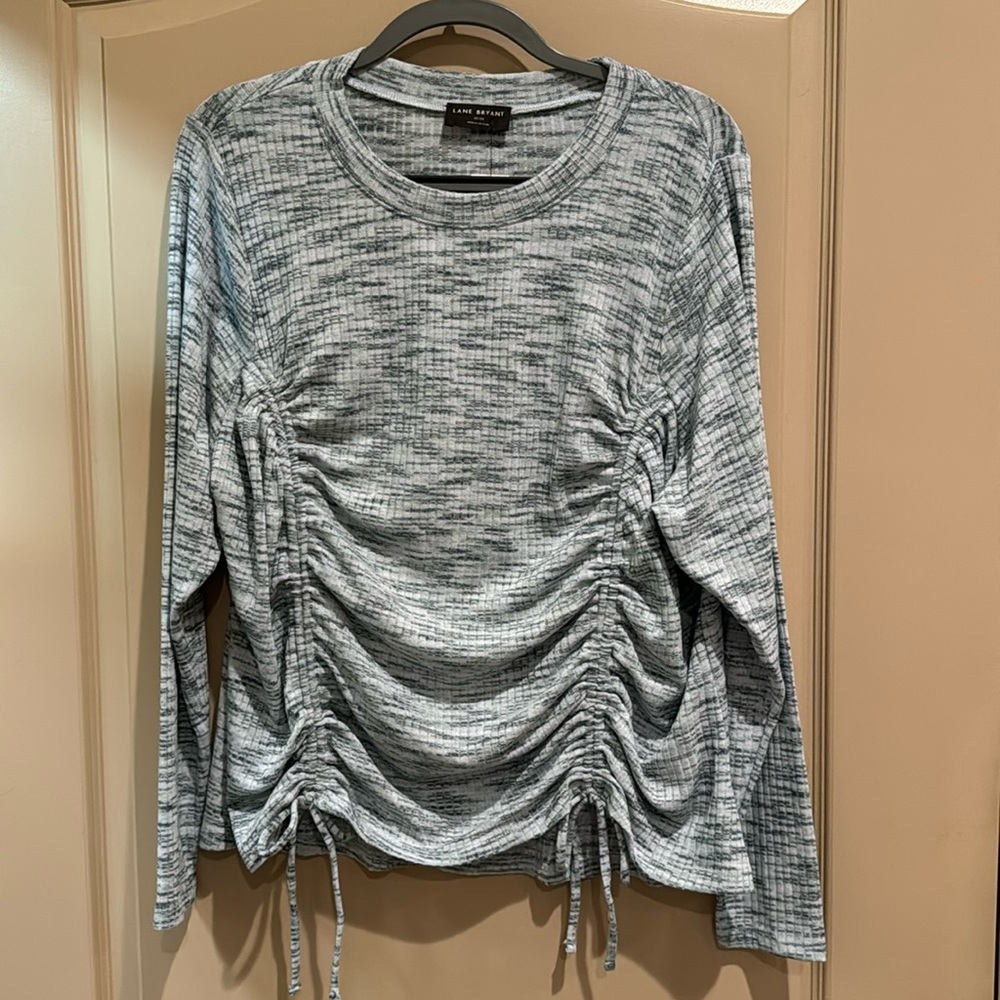 Lane Bryant shirt. Size 22/24. New with Tags.